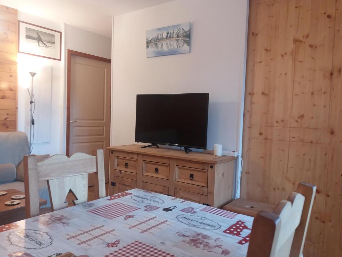 Chaleureux Appartement Au Coeur Des Orres 1800, Menage Compris レ・ゾル エクステリア 写真